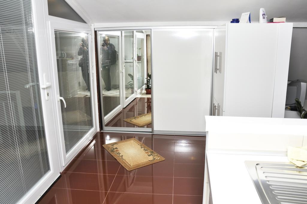 Apartment Studio Grcic Сараево Стая снимка